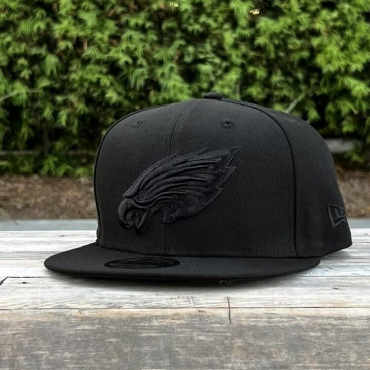 New Era Philadelphia Eagles Black Black 950 Snapback