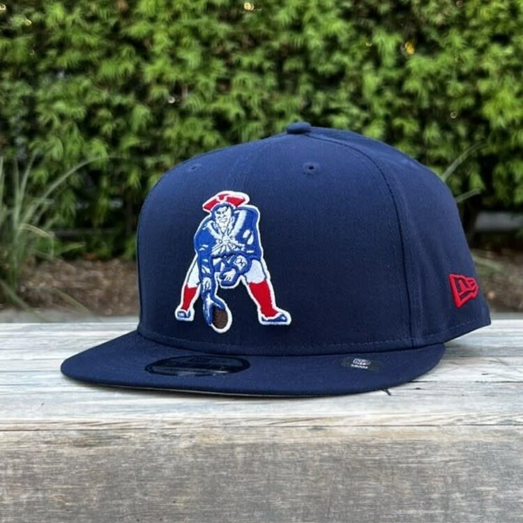 New Era New England Patriots Throwback Navy Team Snapback 950