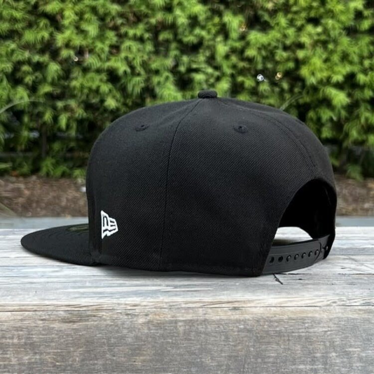 New Era Denver Broncos Black White Snapback 950