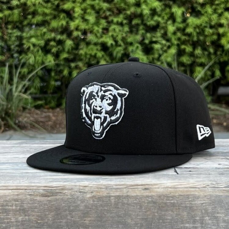 New Era Chicago Bears Head Black White Snapback 950