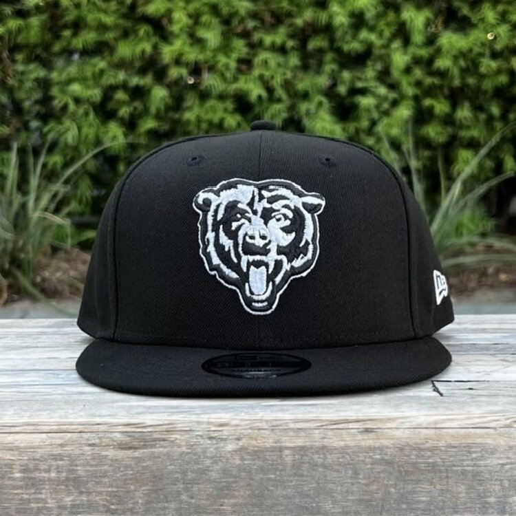 New Era Chicago Bears Head Black White Snapback 950