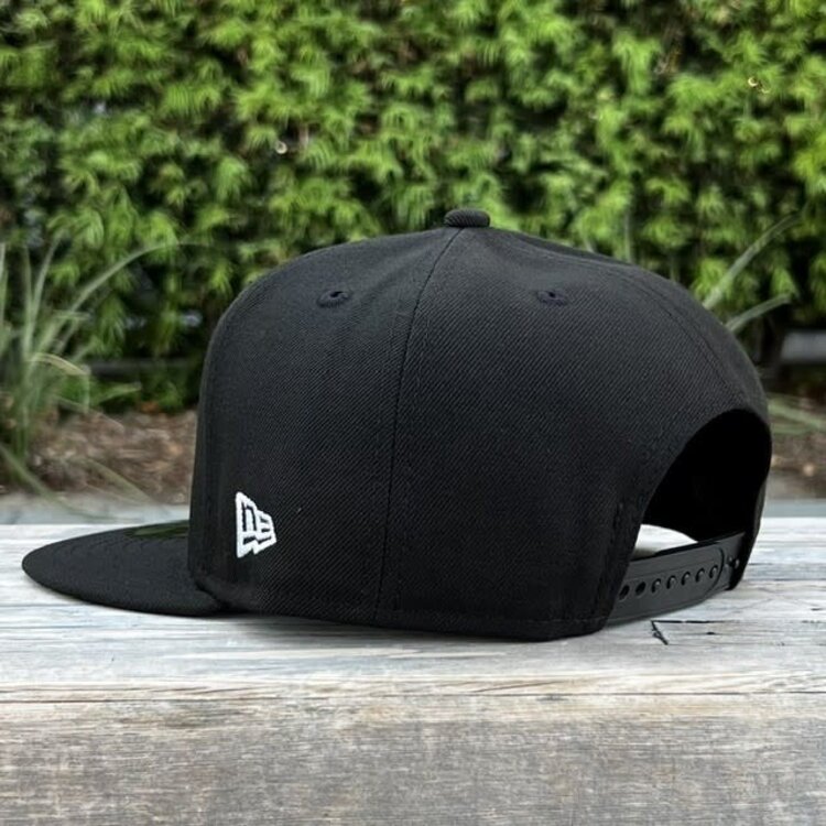 New Era Chicago Bears Head Black White Snapback 950