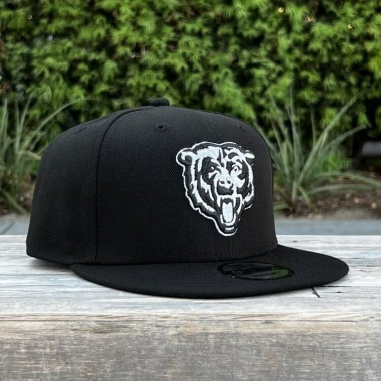 New Era Chicago Bears Head Black White Snapback 950