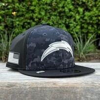 New Era Los Angeles Chargers 2026 Salute to Service Snapback 950