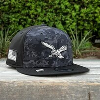 New Era Philadelphia Eagles Throwback 2026 Salute to Service Snapback 950