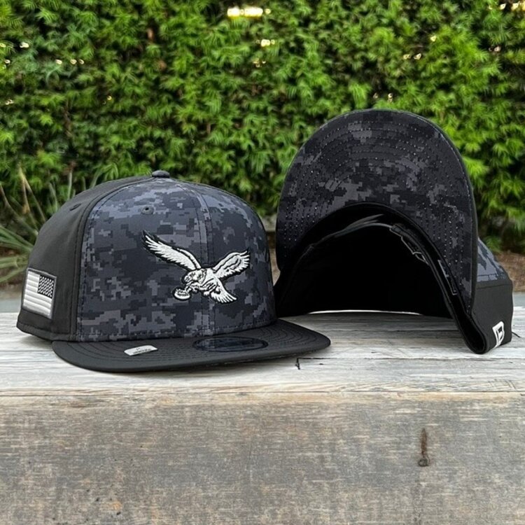 New Era Philadelphia Eagles Throwback 2026 Salute to Service Snapback 950