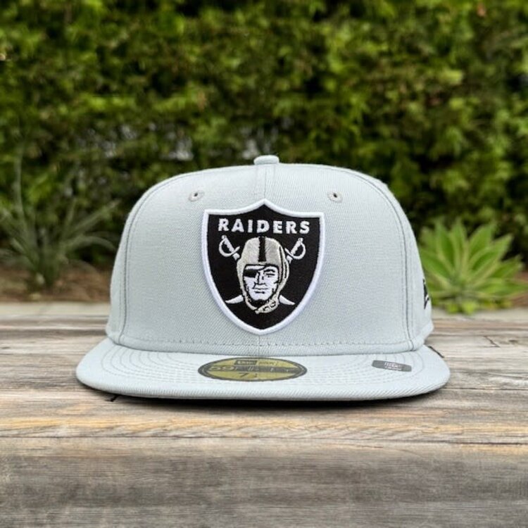 New Era Raiders Light Gray Team Shield
