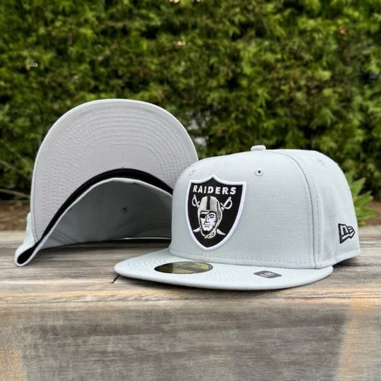 New Era Raiders Light Gray Team Shield