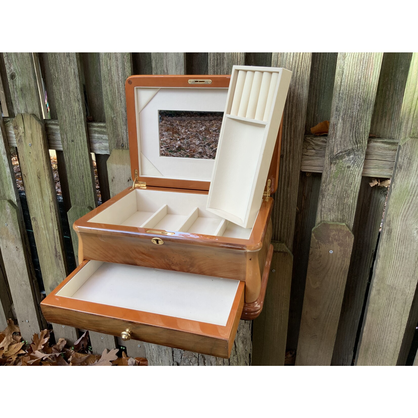 Timeless Cherrywood Jewelry Box