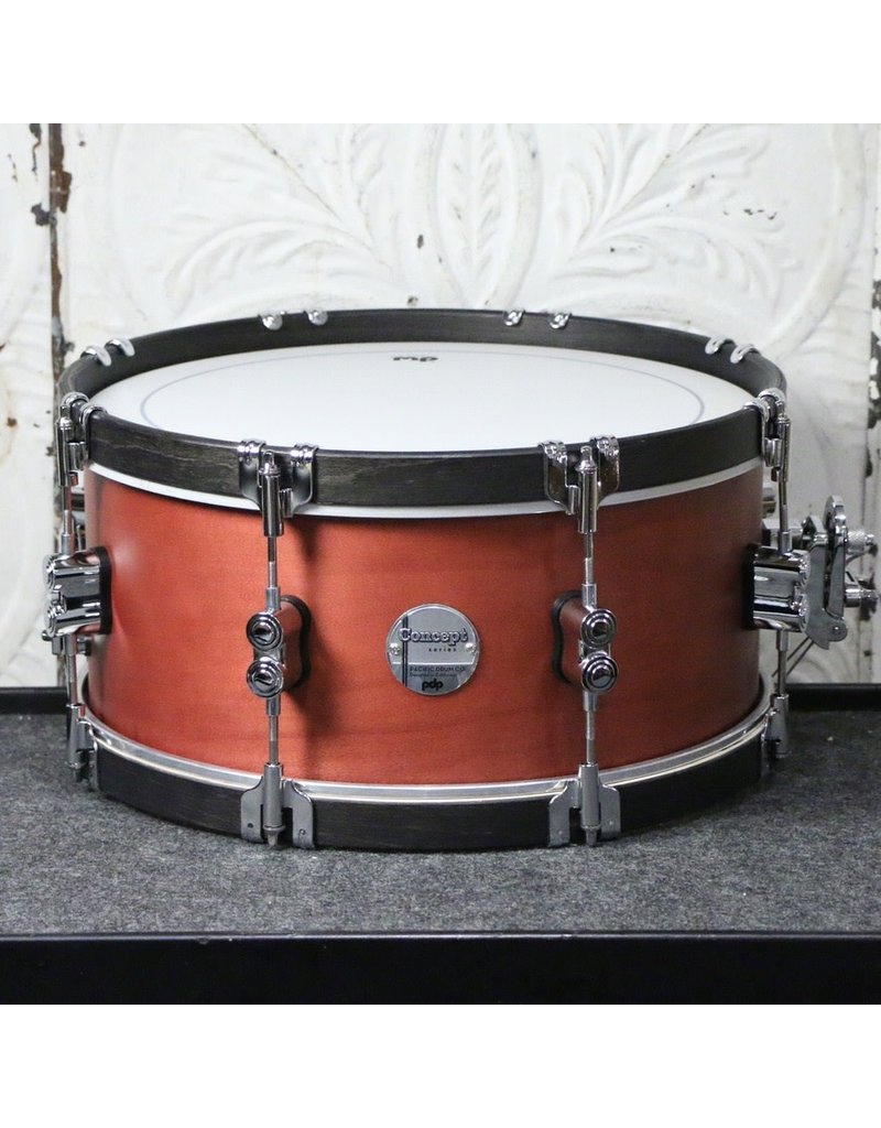 Pacific PDP Concept Maple Classic Snare Drum 14X6.5in - Ox Blood/Ebony