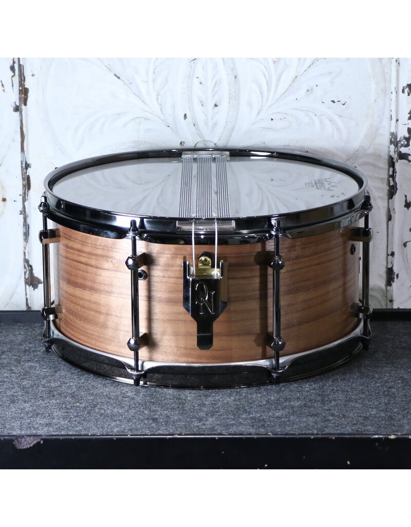 Noble & Cooley Caisse claire Noble & Cooley Walnut Ply 14X6.5po