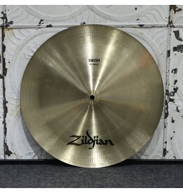 Zildjian Cymbale chinoise usagée Zildjian Avedis Swish 16po (934g)