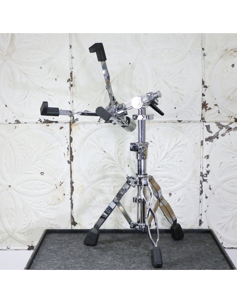DW Used DW 9300 Snare Drum Stand