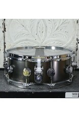 DW Caisse claire usagée DW Collector's Thin Black Nickel Over Brass 14X5.5po