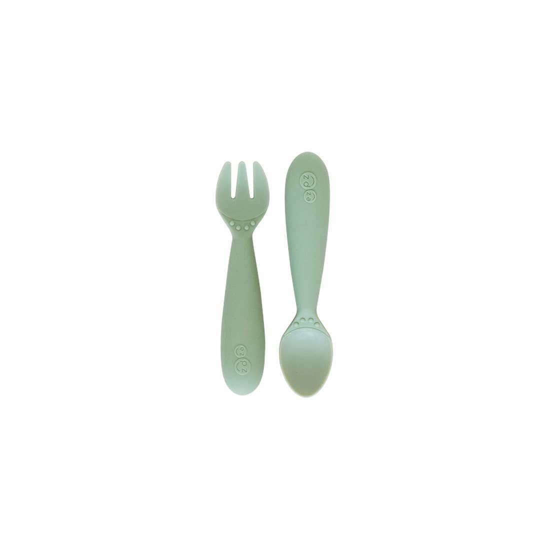 https://cdn.shoplightspeed.com/shops/605002/files/21638288/ezpz-ezpz-mini-utensils-fork-spoon.jpg