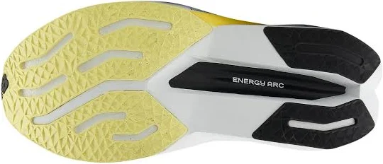 New Balance FuelCell SuperComp Trainer v3