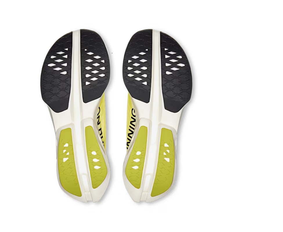 ON On Cloudboom Strike Man