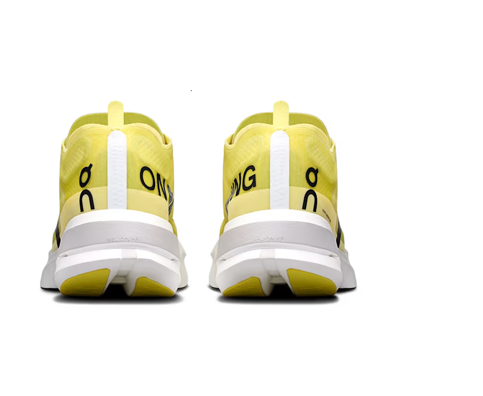 ON On Cloudboom Strike Man