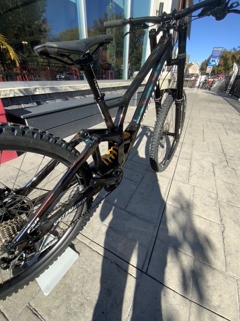 Specialized Demo Custom 2025 S2