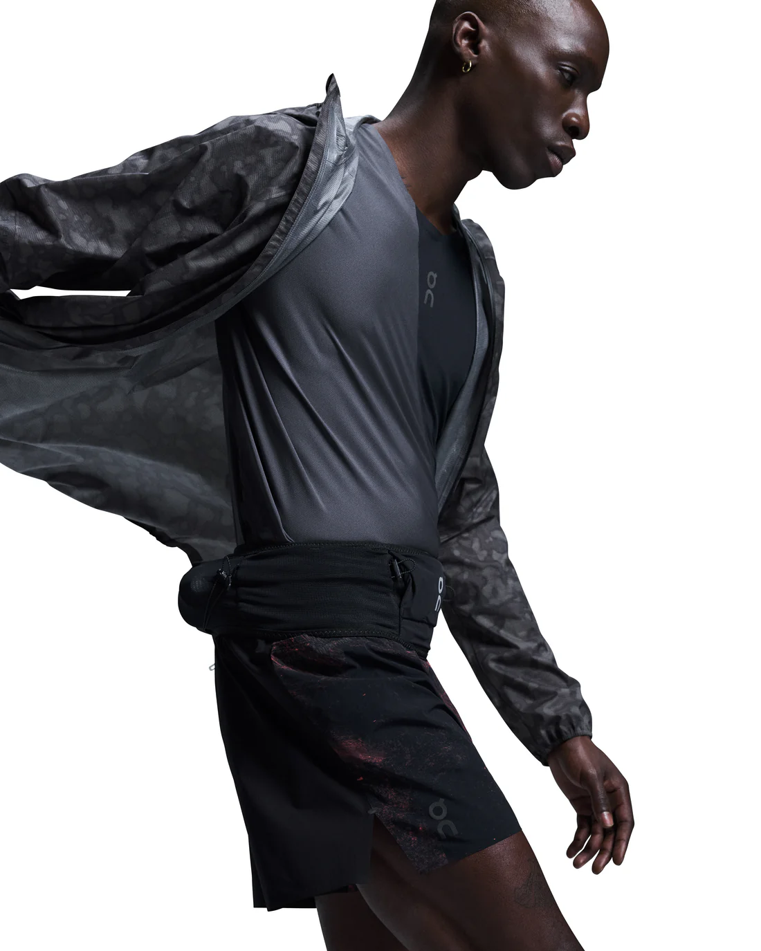 on running ON Ultra Belt 2L