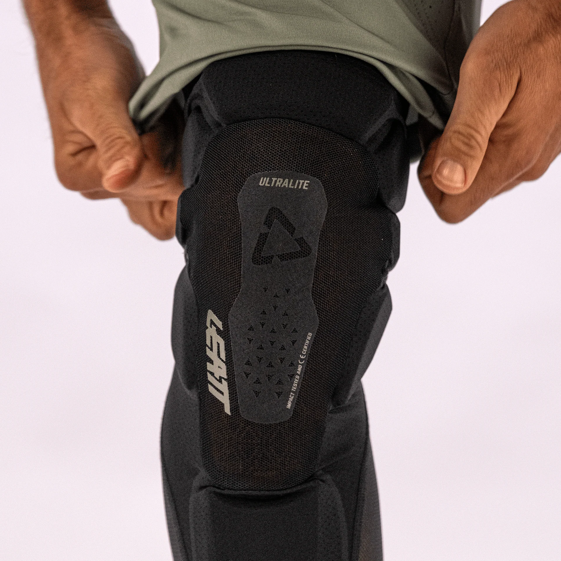 Leatt Knee Guard 6.0 EV