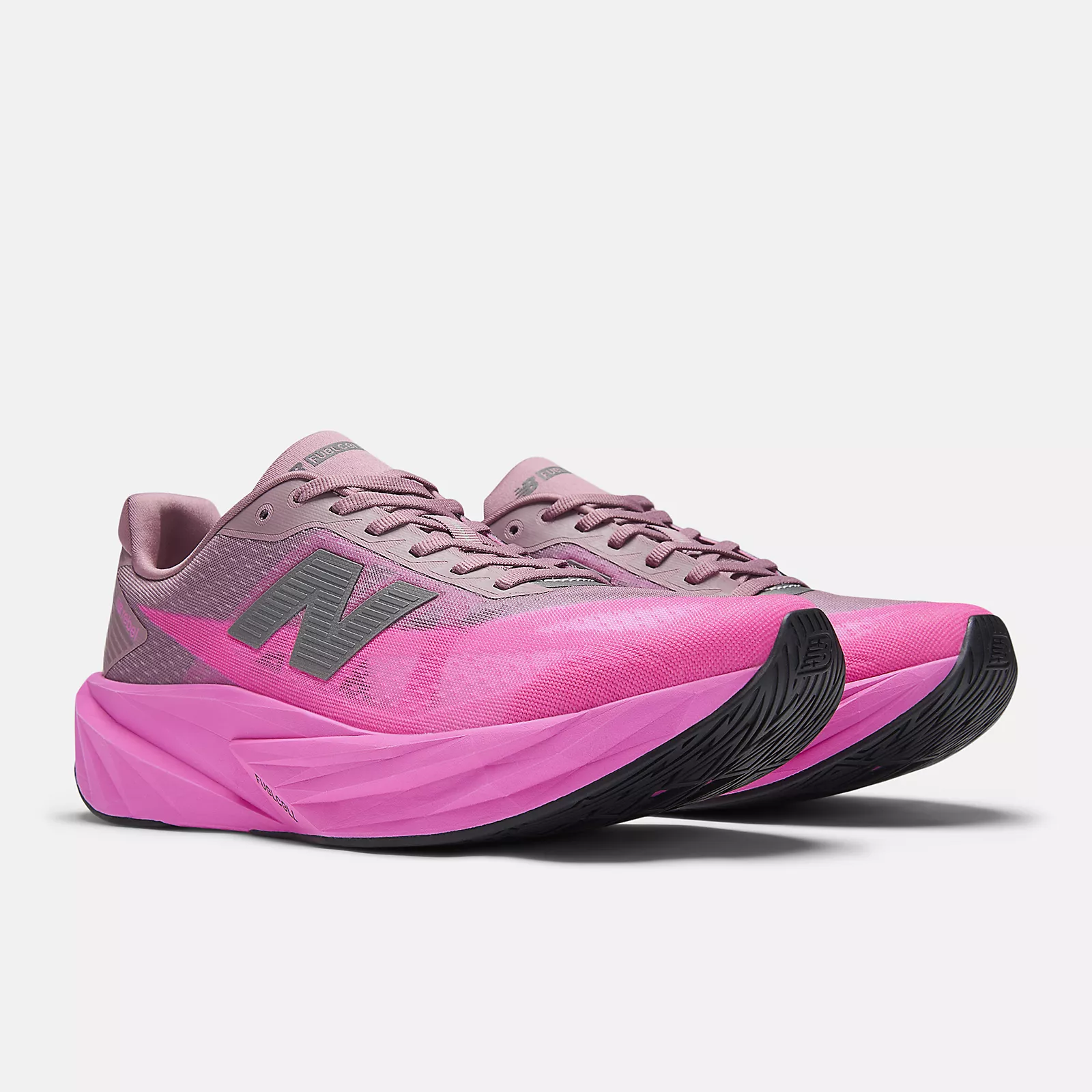 New Balance Fuelcell rebel V5 Woman