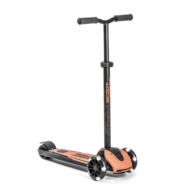 Scoot & Ride Scoot & Ride - Highwaykick 5 LED Scooter, Peach
