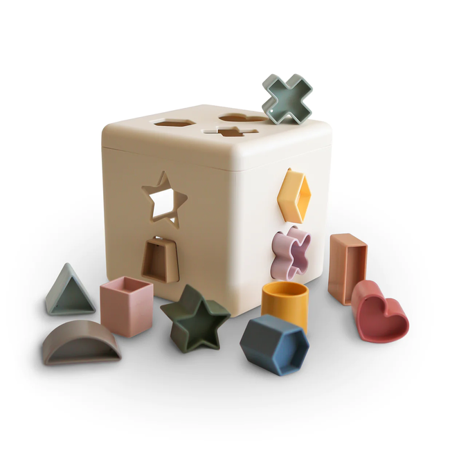 Mushie Mushie - Shape Sorting Box
