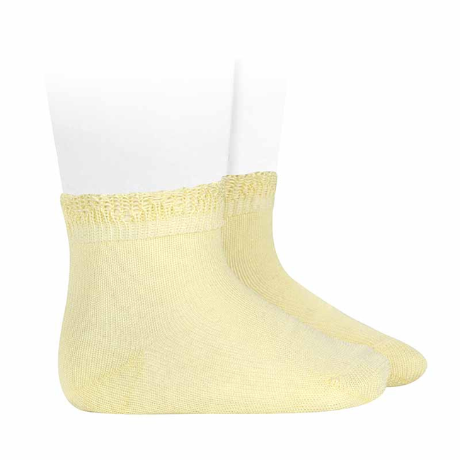 Condor Chaussettes Courtes Ajourees Ceremonie Jaune Beurre Charlotte et Charlie