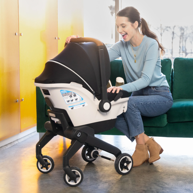 Evenflo Gold Shyft Banc d'Auto pour Bébé Convertible en Poussette