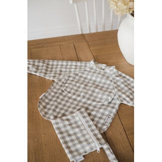 Micasso & Co Micasso & Co - Long-Sleeved Bib with Integrated Pocket, Gingham Sage