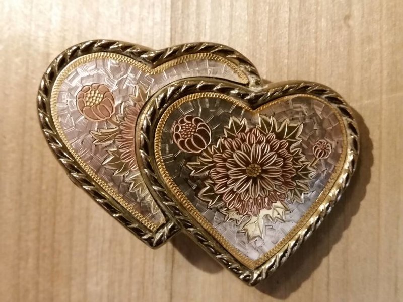 Belt Buckle - Hearts with Rope Edge