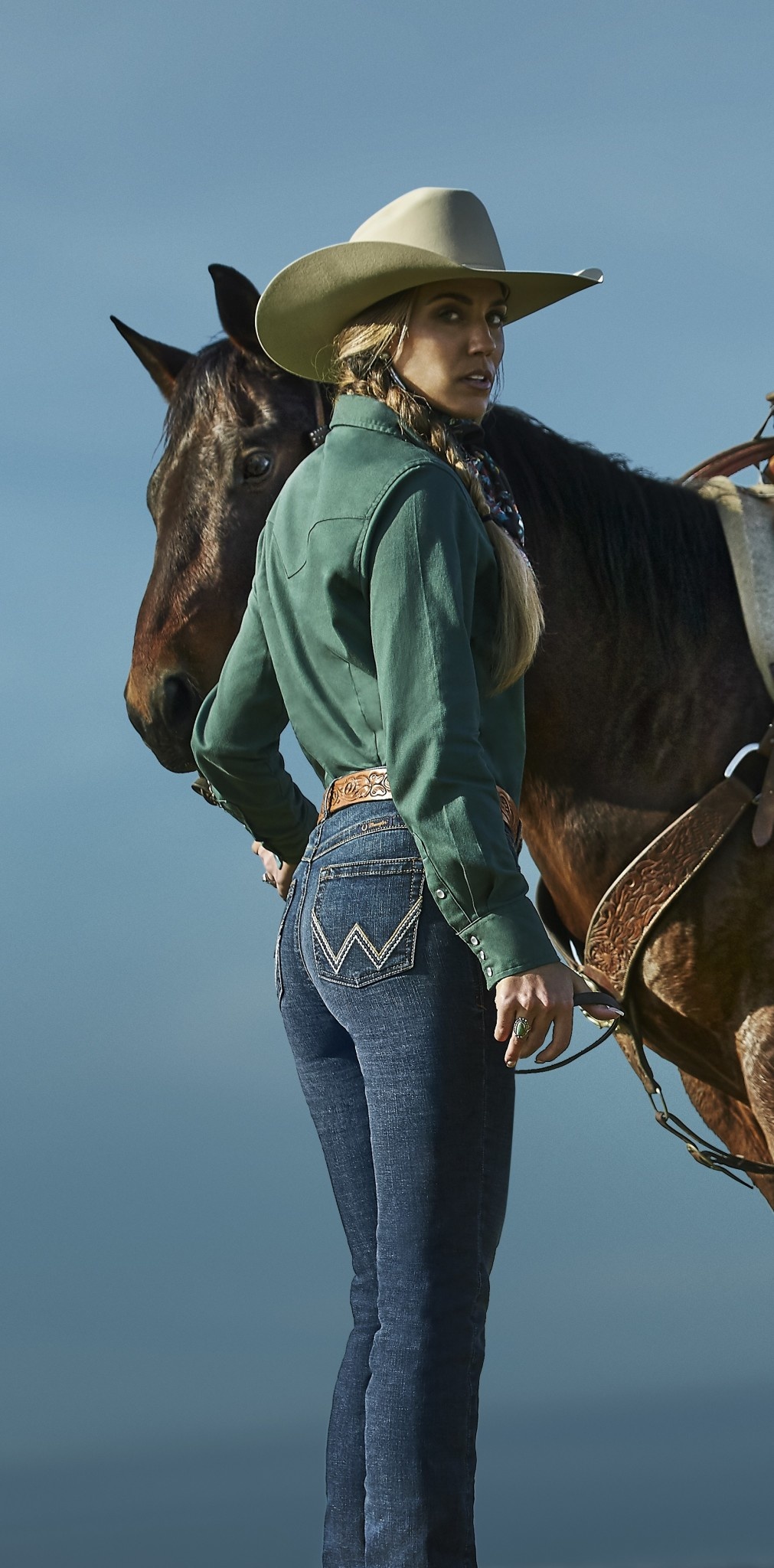 Turquoise Saddle Pads For Western Riders - COWGIRL Magazine