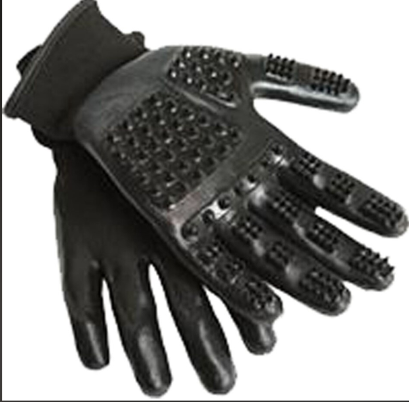 Hands on Grooming & Bathing Glove