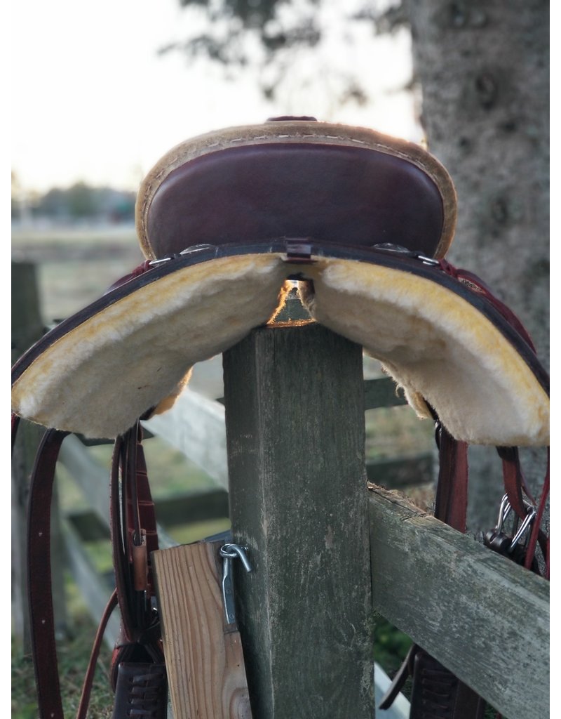 Circle L 18" Wide Ranch Roper Saddle - Hard Seat Med & Dark Oil Roughout
