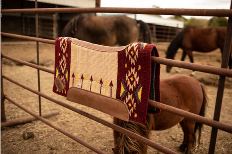 Impact Gel Impact Gel Aim High Saddle Pad 34" W x 32" L Gryffindor