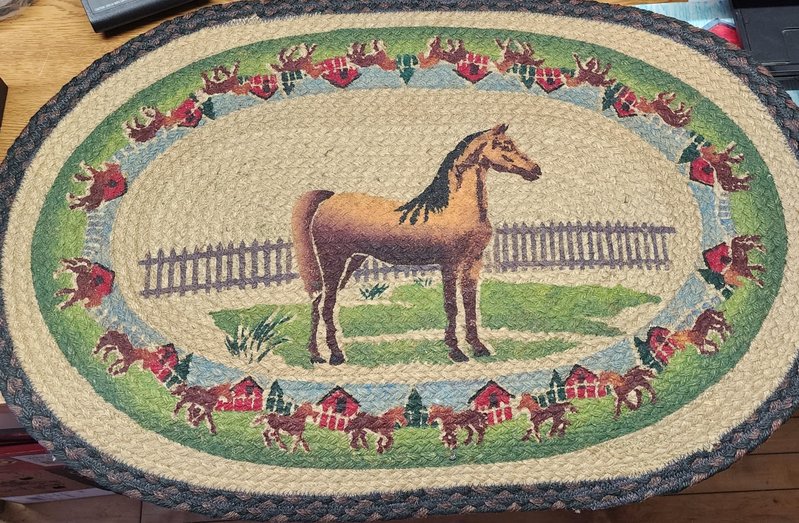 Braided Rug - Standing Horse, Oval  20" x 30