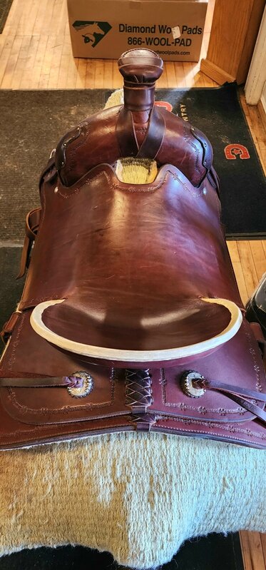 Circle L 17" Wide  Gently Used Circle L Ranch Roper Saddle Dark Oil
