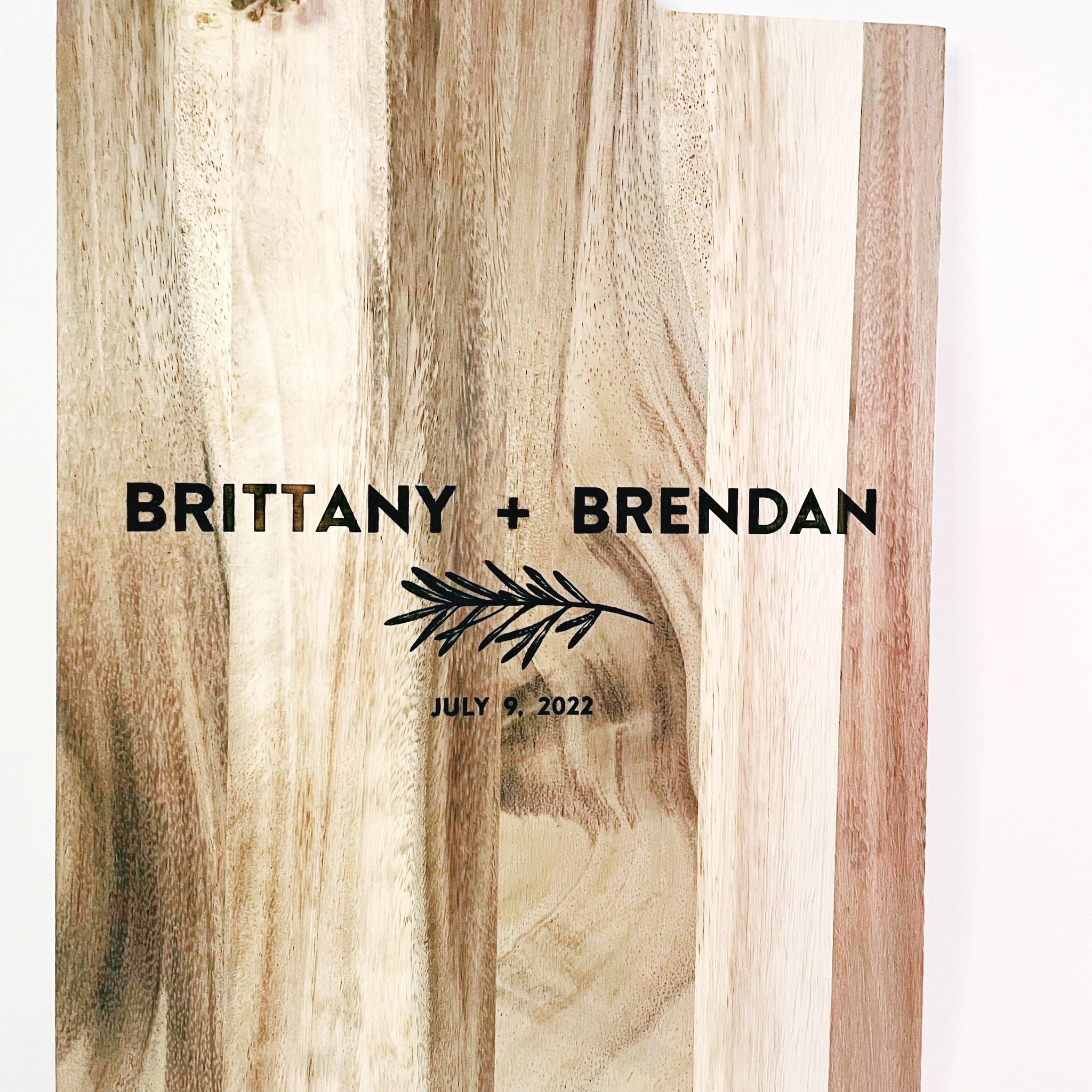 P Graham Dunn Personalized Acacia Cutting Board - Couple + Date
