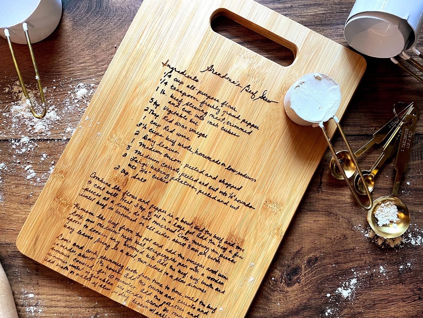 P Graham Dunn Personalized Recipe Cutting Board - Bamboo
