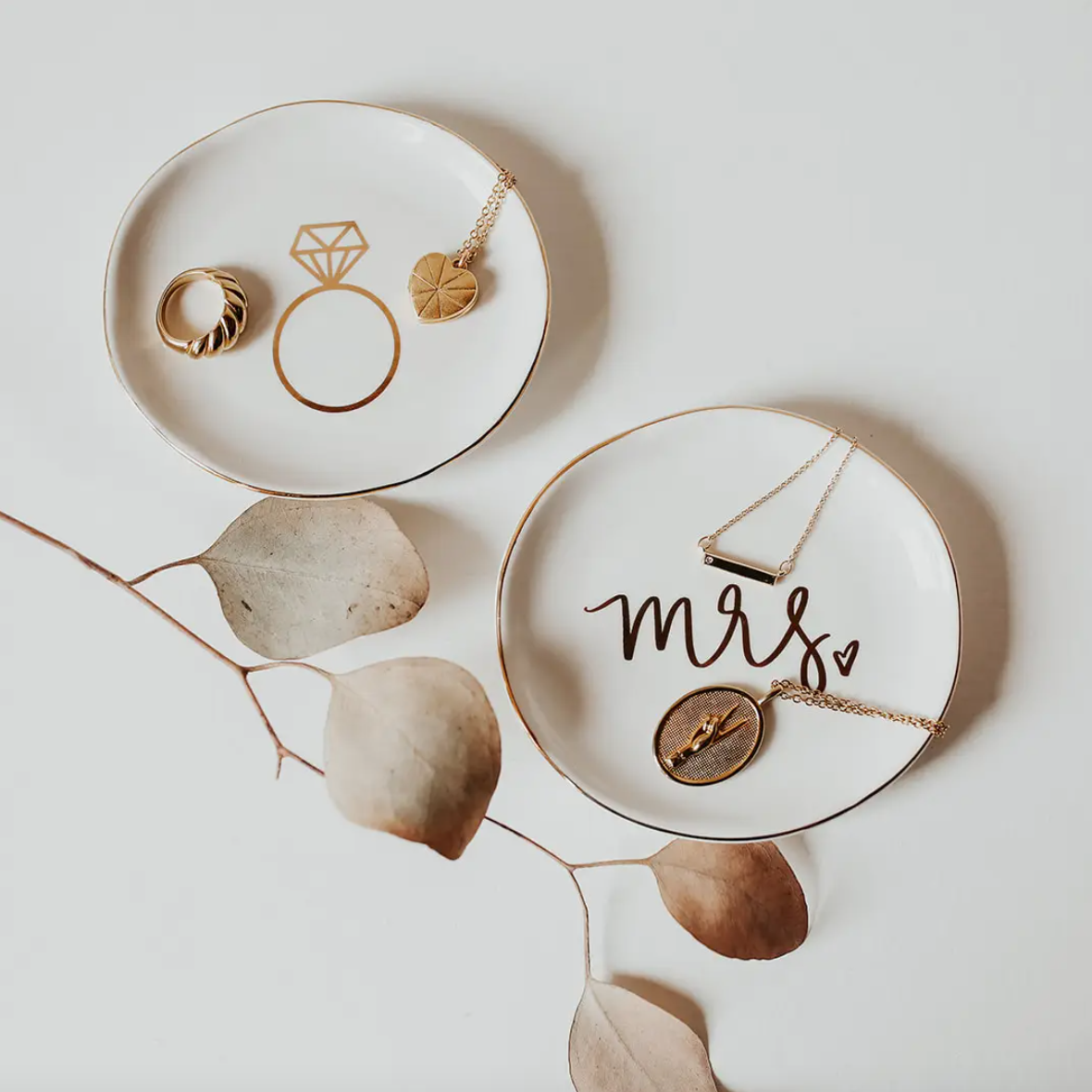 Sweet Water Decor Engagement Ring Jewelry Dish