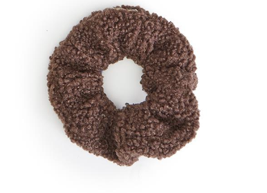 Two's Company Neutral Ground Scrunchie