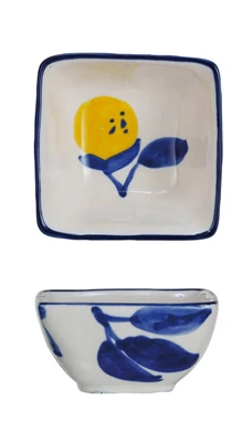Creative Co-op Hand-Painted Stoneware Dish w/ Lemons and Thick leaves