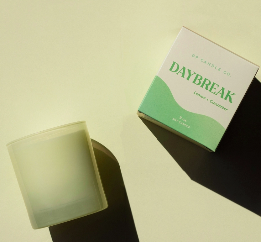 Daybreak 9 oz. Hue Candle (Lemon + Cucumber)