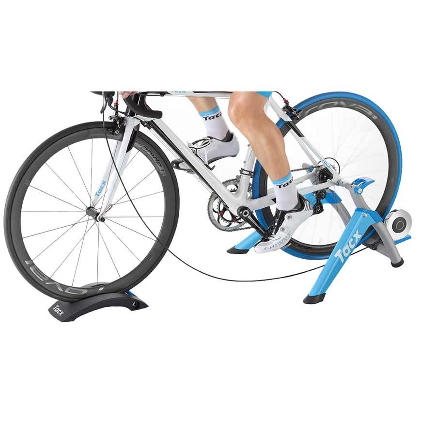 Oordeel projector Kwelling Tacx, T2400 Satori Smart, Wireless training base | Winter Park Cycles -  Winter Park Cycles