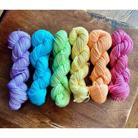 Fergus Yarn Co. Springtime Rainbow Love Shawl Kit