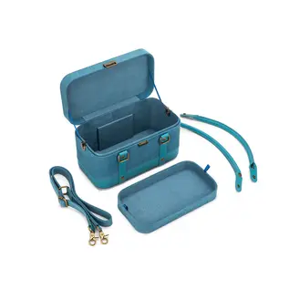 Della Q dellaQ Maker's Train Case