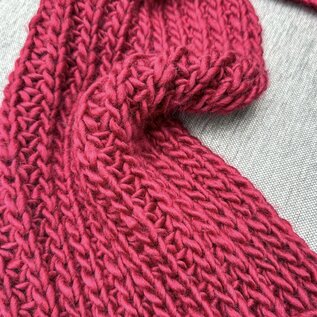Red Fisherman's Rib Scarf
