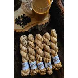 Koigu Koigu Collector Colours on KPPPM Mocha Mousse (Jan 2025)