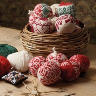 65 New Christmas Balls to Knit